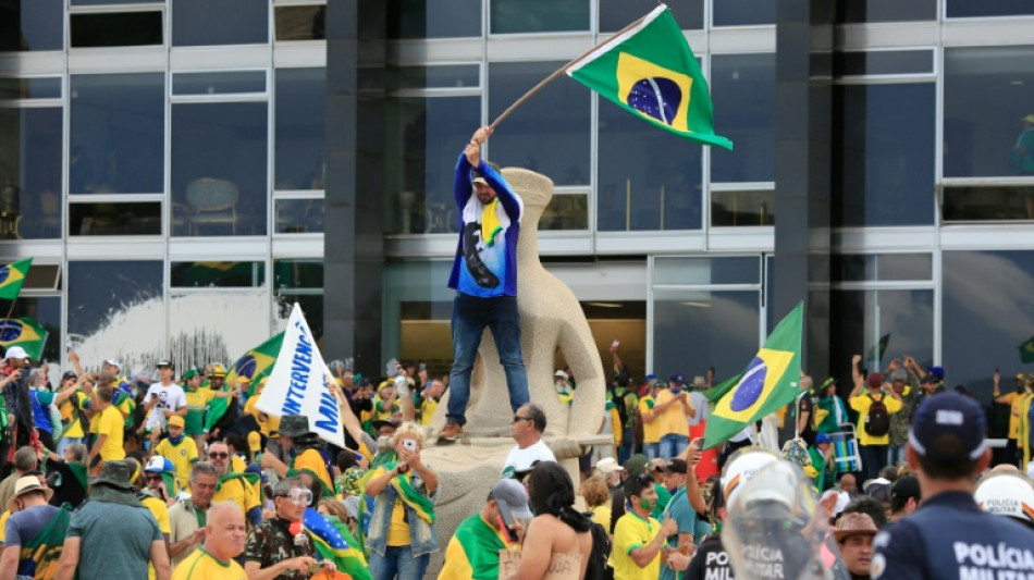 Lula constata destrozos de invasi&oacute;n bolsonarista en Brasilia