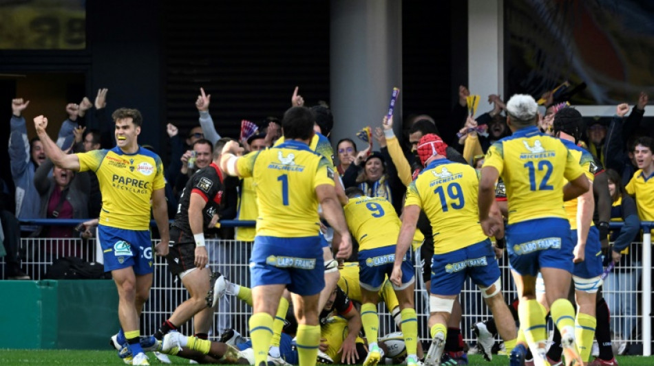 'Back to his best' Raka hat-trick helps Clermont past Lyon
