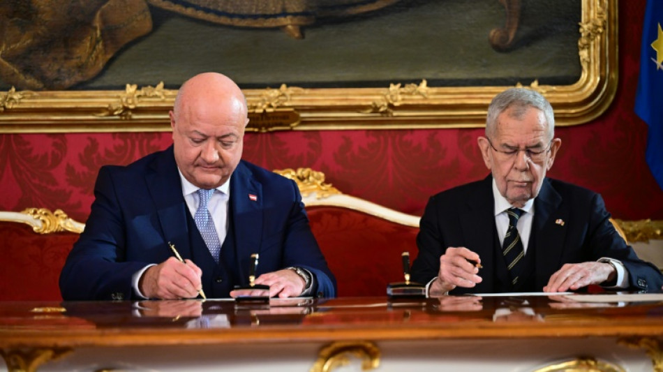 Neue Regierung in &Ouml;sterreich vereidigt - Stocker neuer Bundeskanzler