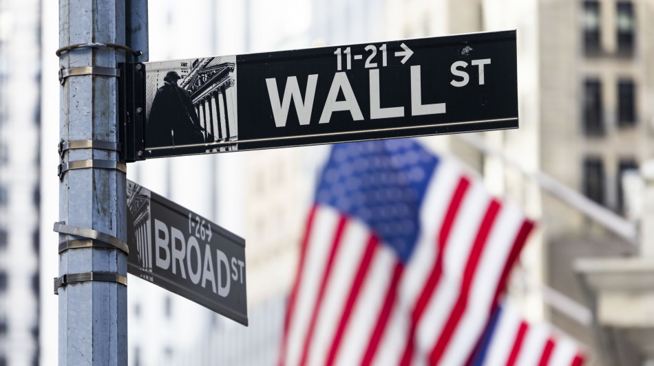 Wall Street apre debole, Dj -0,03%, Nasdaq +0,07%