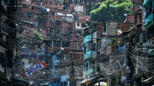 Venezuela reduce la jornada del sector p&uacute;blico para "apaciguar" la crisis el&eacute;ctrica