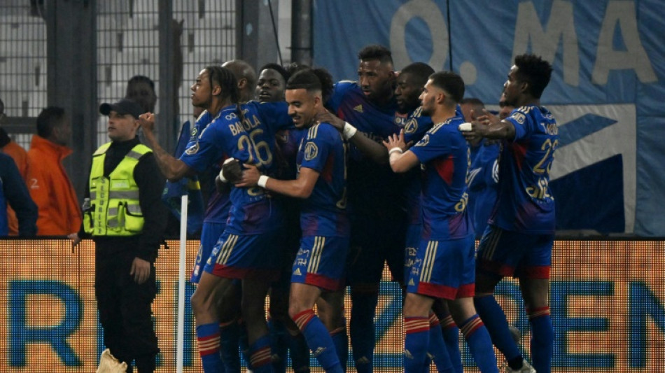 Ligue 1: Marseille, deuxième, balayé à domicile par Lyon (3-0)