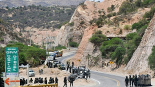 Presidente Arce descarta 'ceder' ante seguidores de Morales que querem 'incendiar' a Bol&iacute;via