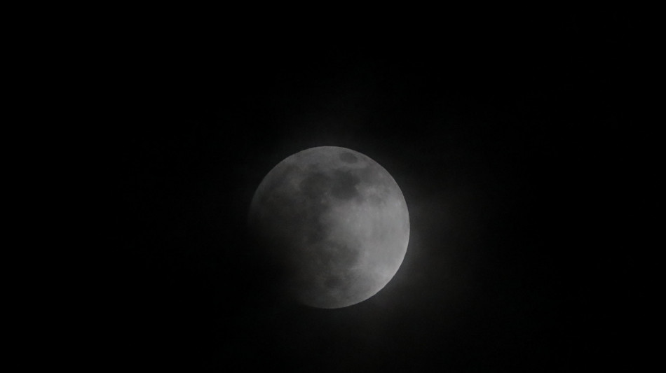 Scoperta una quasi-luna che segue la Terra da 60 anni
