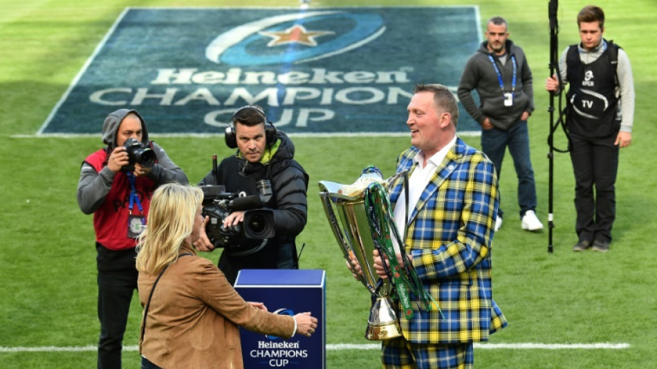 'Every pound counts' -- Logan marches on Paris for courageous Weir's cause