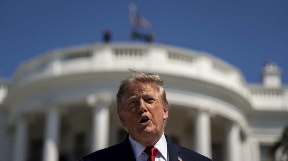 Trump, 'guerra economica contro l'Iran'. E minaccia chi aiuta Teheran
