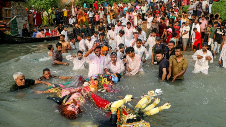 Au Bangladesh, les Hindous c&eacute;l&egrave;brent leur plus grand festival malgr&eacute; les craintes d'attentat