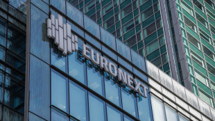 Borsa: Europa lima i cali e Milano è invariata, bene la moda