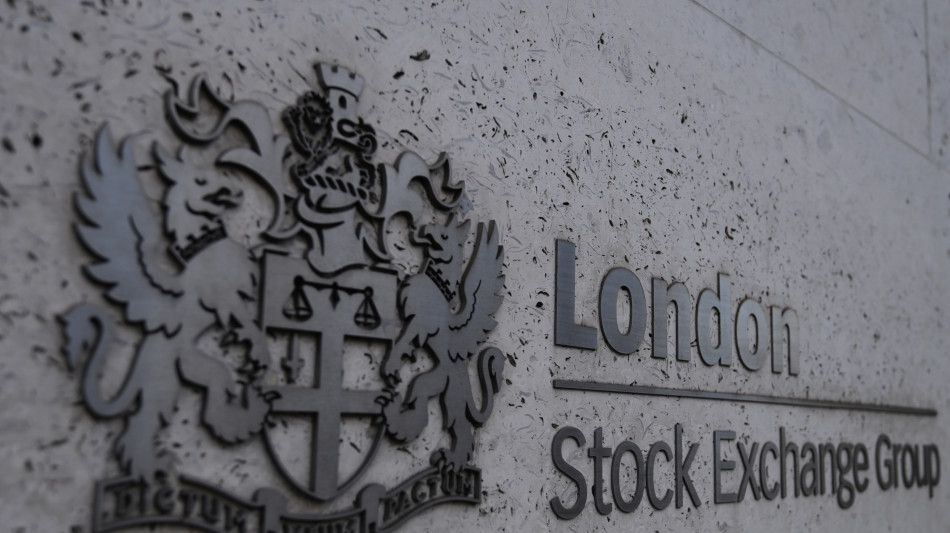Borsa: l'Europa parte in lieve aumento, Londra +0,2%