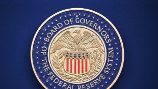 Aux Etats-Unis, la baisse des taux pourrait regonfler l'optimisme des consommateurs avant l'&eacute;lection