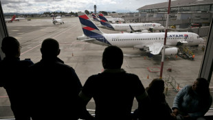 Le Venezuela suspend les vols avec la Colombie, d&eacute;non&ccedil;ant l'infiltration de "mercenaires"