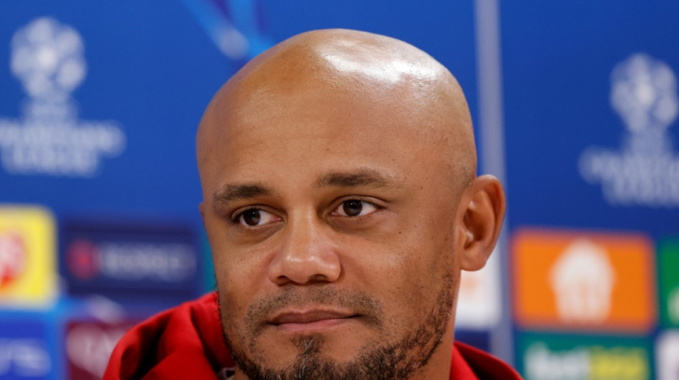 Kompany: Kein Vorwurf an Rots&uuml;nder Neuer