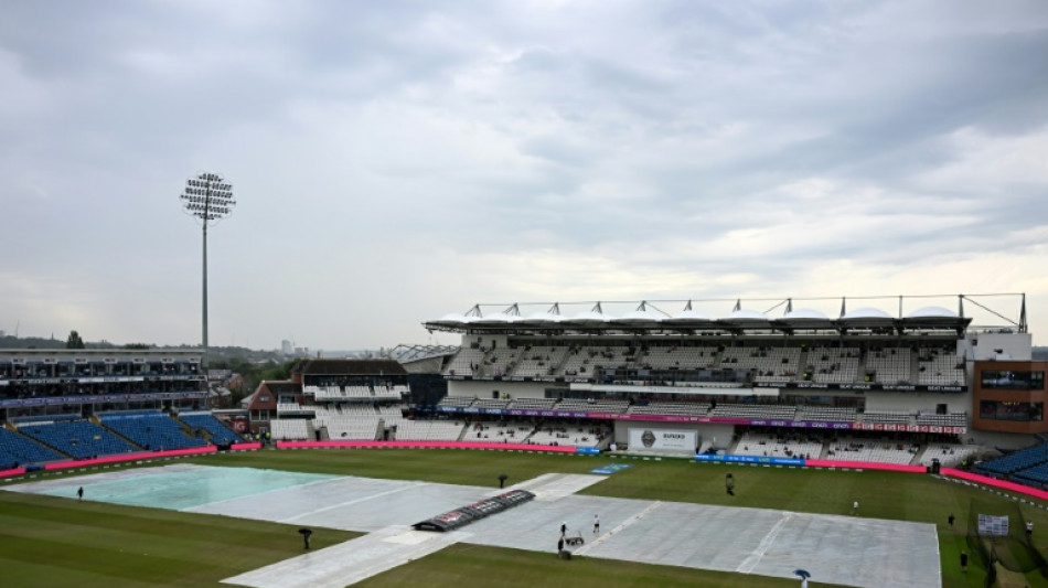 Rain delays third day of third Ashes Test