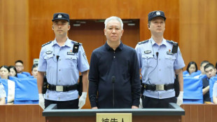 China condena fundador da Evergrande &agrave; pris&atilde;o perp&eacute;tua