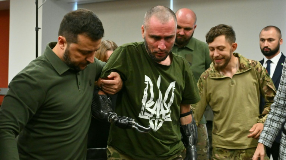 Selenskyj besucht vor UN-Generaldebatte in New York verletzte ukrainische Soldaten