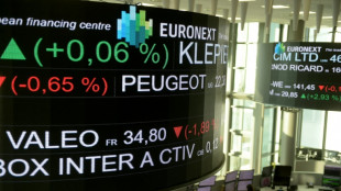 La Bourse de Paris poursuit son rebond port&eacute;e par la tech