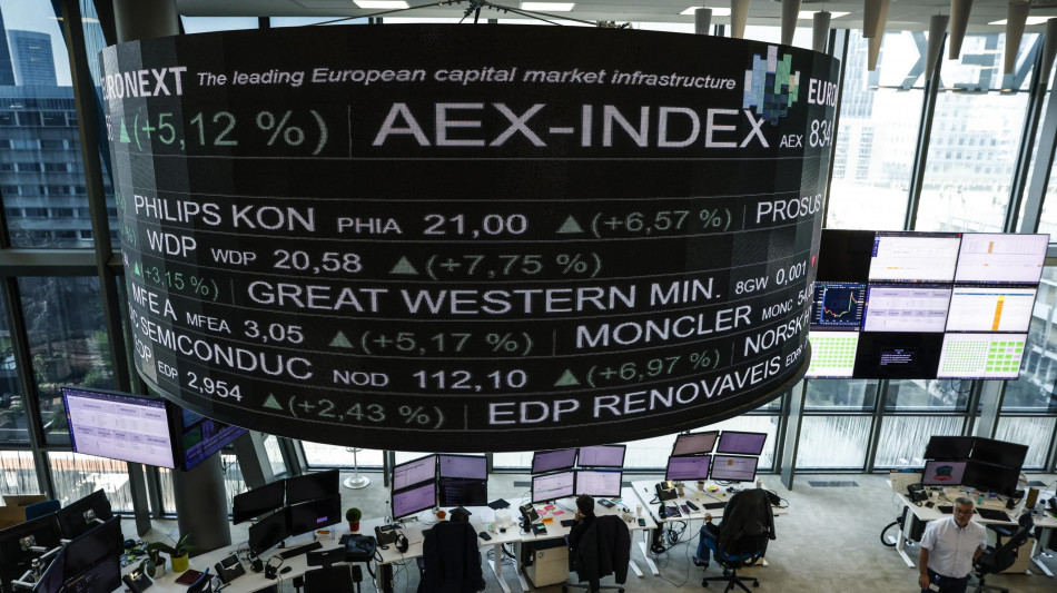 Borsa: l'Europa apre in rialzo, Parigi +0,5%