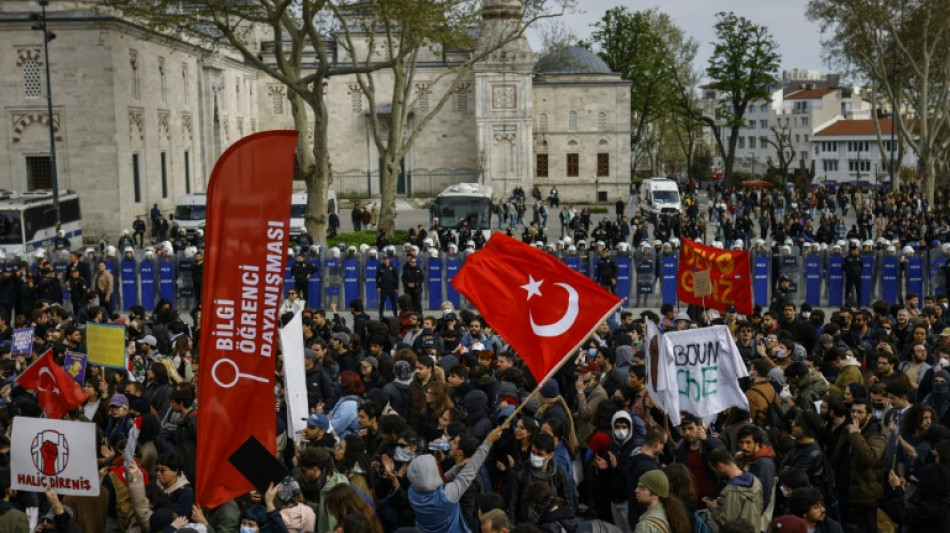 Turquie : nouveau coup contre la mairie d'Istanbul, autour du canal de la discorde