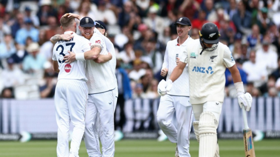 Atkinson strikes as dominant England defeat New Zealand in first Test 