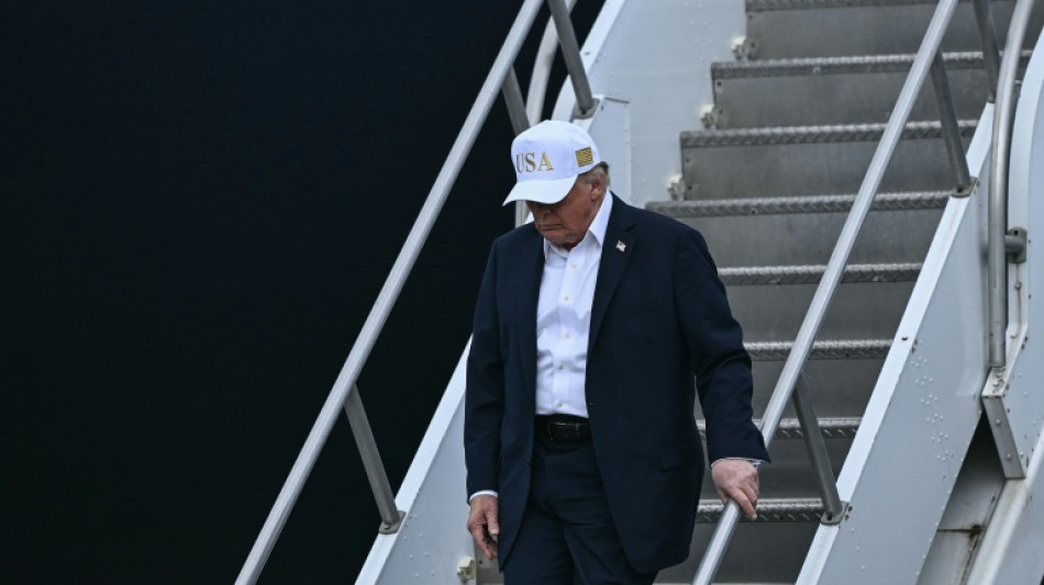 Trump encerra visita &agrave; Irlanda ap&oacute;s seu controverso apoio &agrave; reunifica&ccedil;&atilde;o do pa&iacute;s