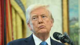 China diz que 'porta está aberta' para negociações após Trump sinalizar queda das tarifas