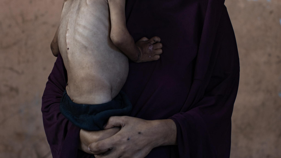 Media, 'attacchi israeliani a Gaza, 25 morti dall'alba'