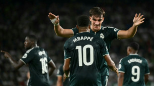 Real Madrid vence Elche com gol salvador de Esp&iacute;