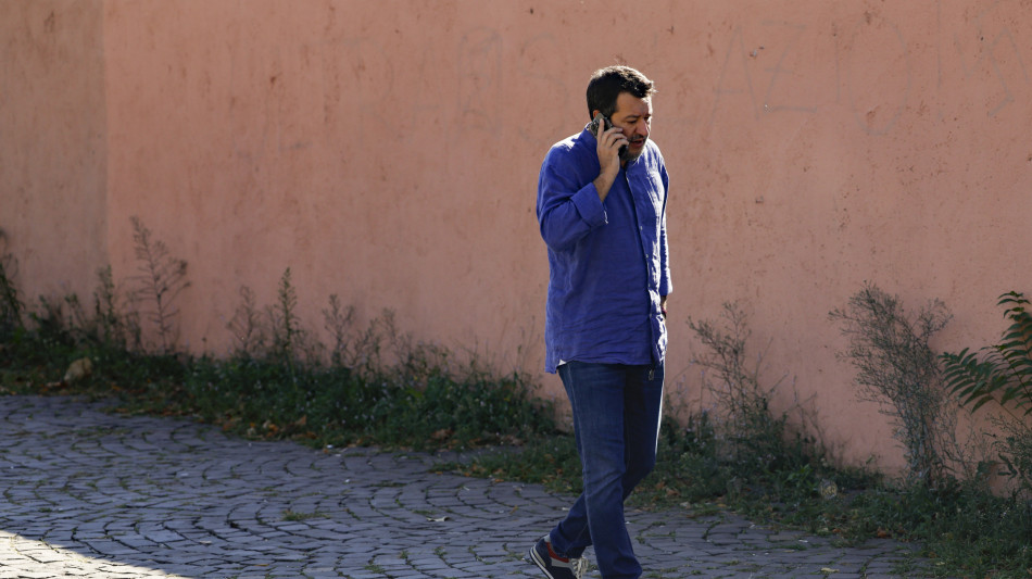 Fs, Salvini "Non ostile a privati nell'Alta velocit&agrave;"