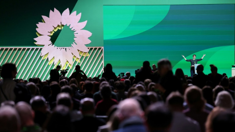 "Politbarometer": Gr&uuml;ne legen um zwei Punkte zu - Union weiter vorne