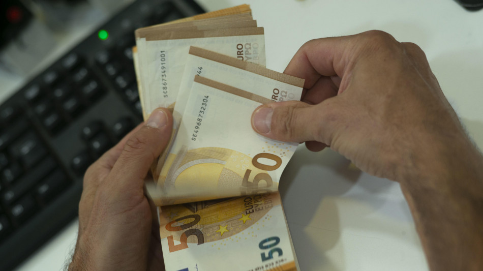 Cribis, in aumento la puntualit&agrave; delle imprese nei pagamenti