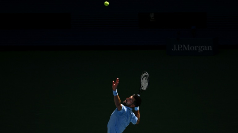 Djokovic perde set, mas reage e vai &agrave; 3&ordf; rodada do US Open