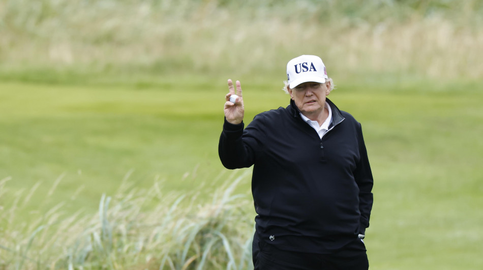 Trump, settore farmaceutico è escluso da accordo con l'Ue