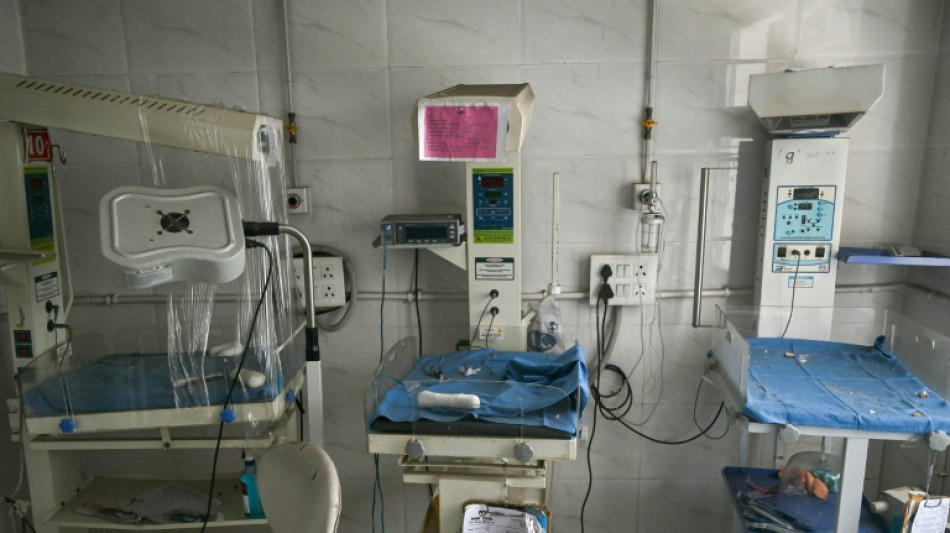 Mueren 10 reci&eacute;n nacidos en un incendio en un hospital de India