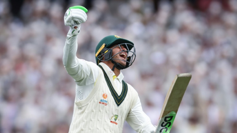 Khawaja on cusp of double ton as Australia punish South Africa
