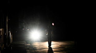 Cuba restablece la luz en cinco provincias afectadas por un apagón total