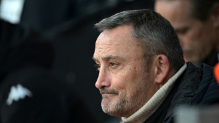 Ligue 1: Nice pour éteindre l'incendie, le PSG pour reprendre la tête