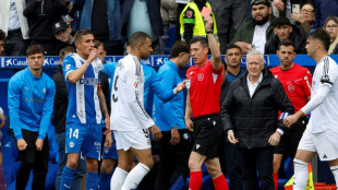 Espagne: le Real Madrid s'en sort face à Alavés, Mbappé expulsé