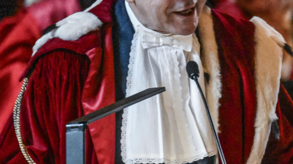 A Napoli i magistrati brindano cantando 'Bella ciao'