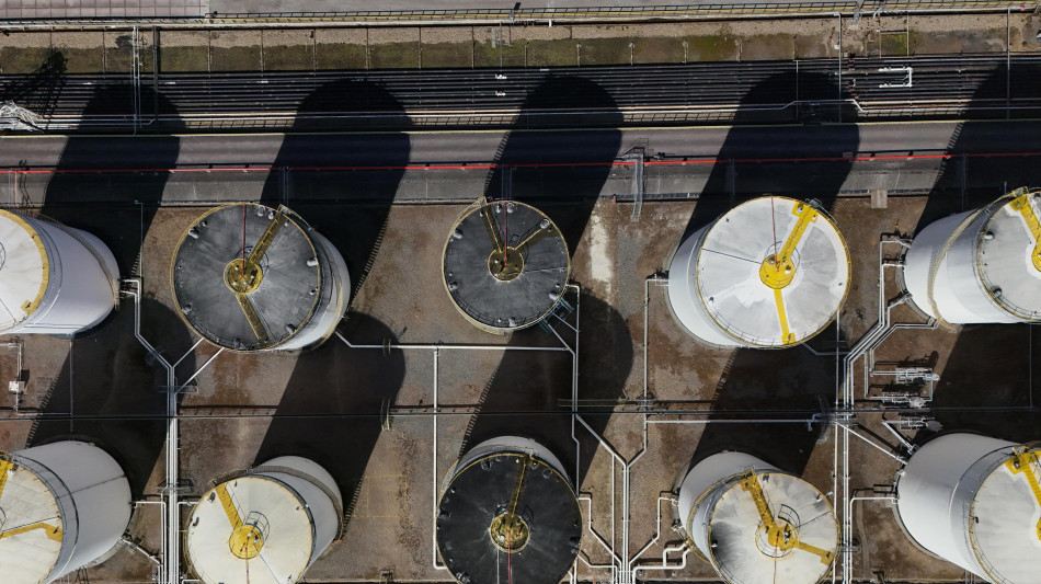 Petrolio in ribasso dello 0,48%, Wti a 86,41 dollari al barile