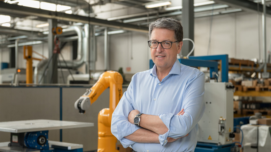 Joint venture tra Mevis e Zz Tech per le componenti delle celle batteria