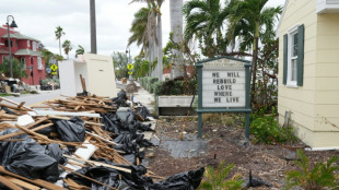 "Esto es demasiado": el oeste de Florida aguarda su segundo hurac&aacute;n en dos semanas