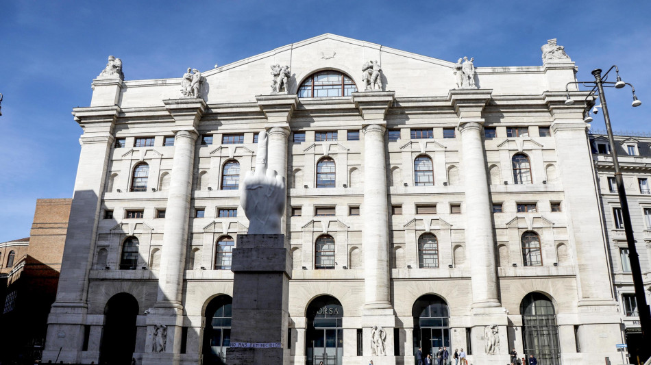 Borsa: Milano apre in rialzo. +0,11%
