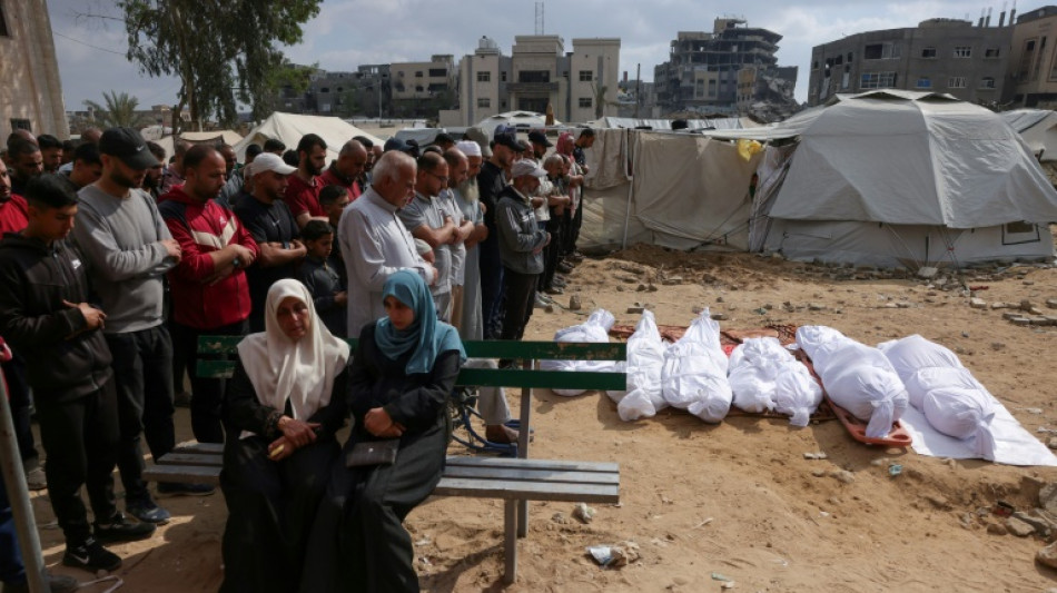Al menos 50 muertos en bombardeos israelíes en Gaza el domingo, según la Defensa civil palestina