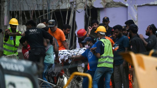 Death toll in Pakistan building collapse rises to 21