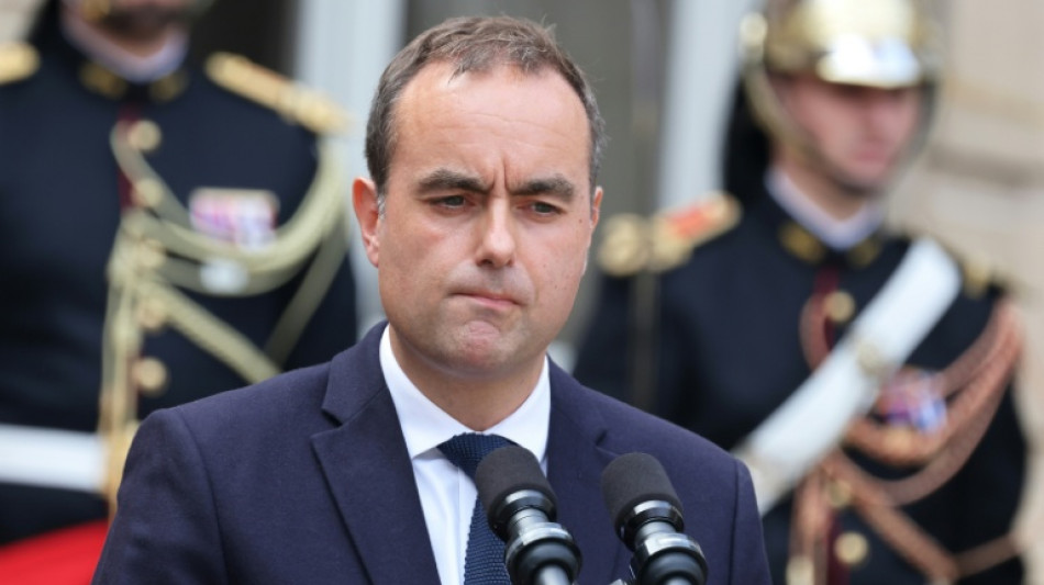 Novo premiê francês promete nomear seu governo no começo de outubro