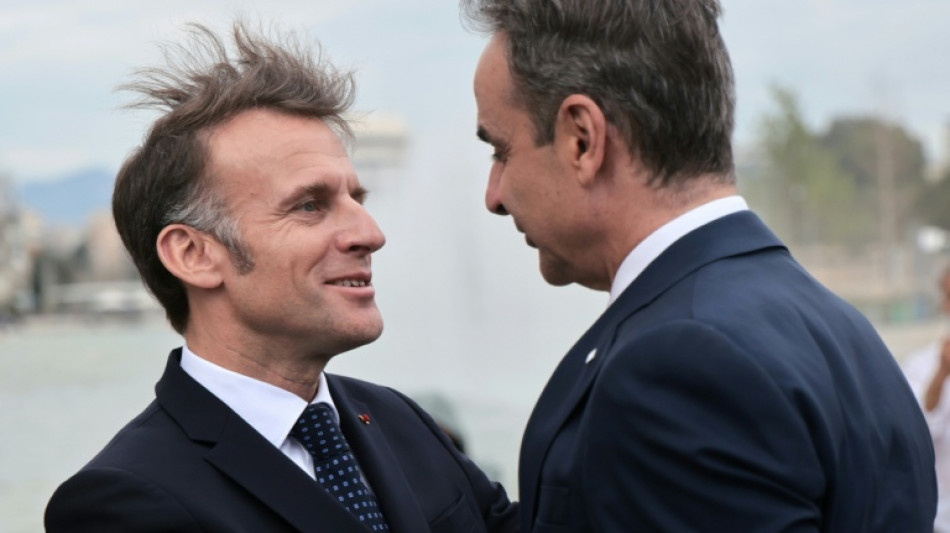 Macron pide "reaccionar" frente a las cr&iacute;ticas de EEUU, Rusia y China