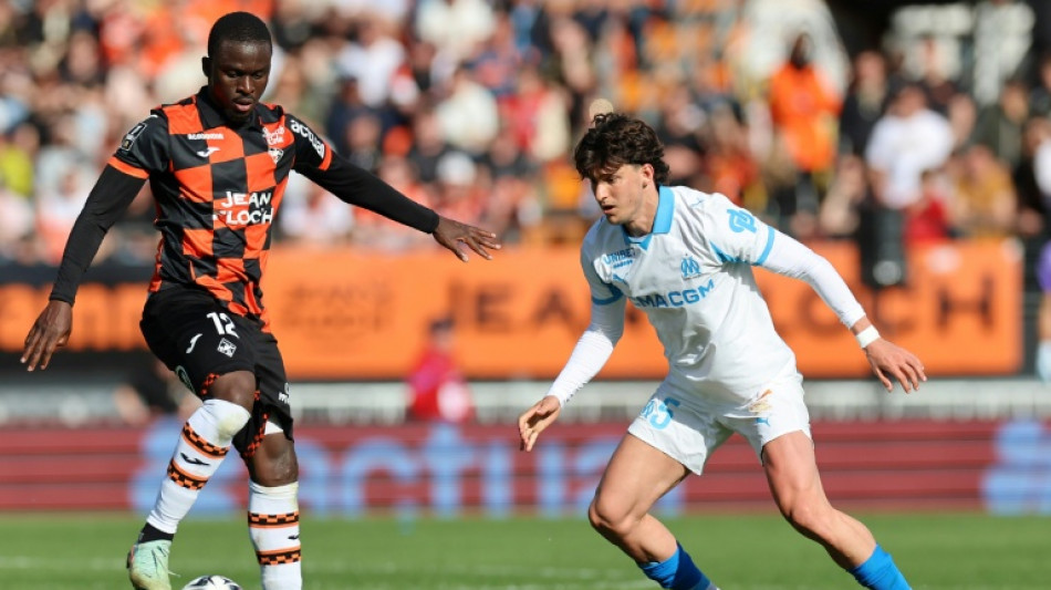 Ligue 1: Lorient s'offre un OM d&eacute;sesp&eacute;rant