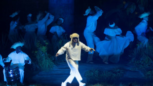 Bad Bunny le Portoricain rend hommage à ses racines et fait briller son île natale