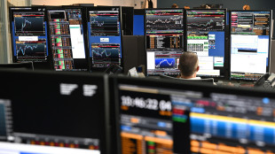 Borsa: l'Europa in ordine sparso dopo Wall Street, Milano -0,7%