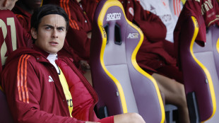 Roma: stagione finita per Dybala, 'torner&ograve; ancora pi&ugrave; forte'